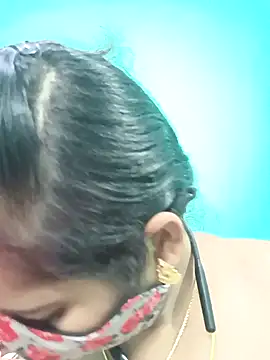 Snapshot of Tamilkannadacouple chatting on 03/25/26, 06:30 Tamilkannadacouple online show from 03/25/26, 06:30