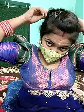 Snapshot of Tamilkannadacouple chatting on 05/08/26, 06:24 Tamilkannadacouple online show from 05/08/26, 06:24