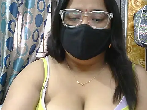 Snapshot of GangbangCouple chatting on 04/14/26, 09:26 GangbangCouple online show from 04/14/26, 09:26