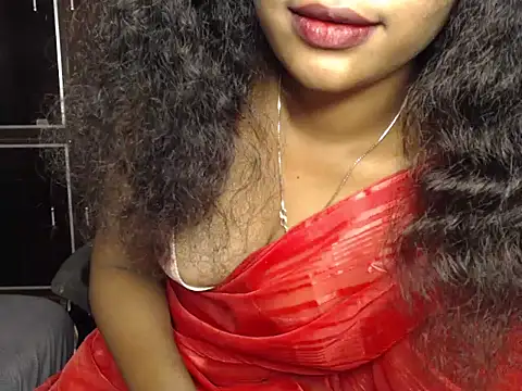 Snapshot of VixenNandhu chatting on 02/26/26, 05:45 VixenNandhu online show from 02/26/26, 05:45