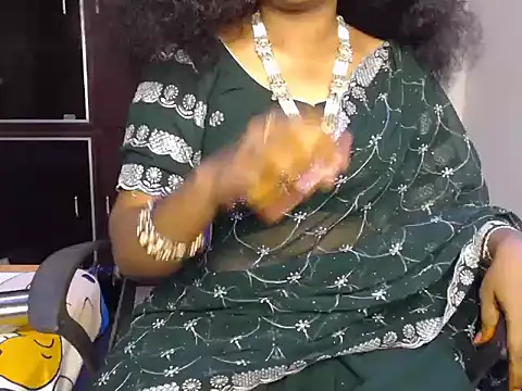 Snapshot of VixenNandhu chatting on 02/28/26, 04:19 VixenNandhu online show from 02/28/26, 04:19