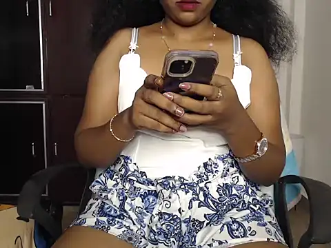 Snapshot of VixenNandhu chatting on 03/10/26, 07:24 VixenNandhu online show from 03/10/26, 07:24
