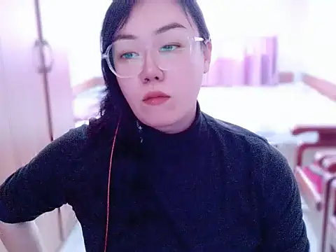 Snapshot of yingying1222 chatting on 03/05/26, 11:56 yingying1222 online show from 03/05/26, 11:56