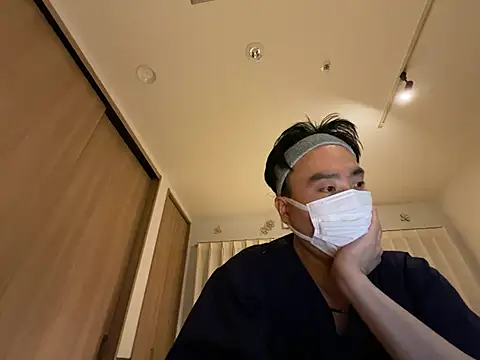 shizuku-kun211 online show from 06/25/26, 12:53