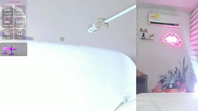 lana  kane   online show from 07/25/26, 09:07