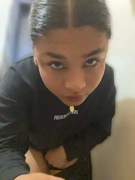 Romie rous online show from 06/22/26, 02:03