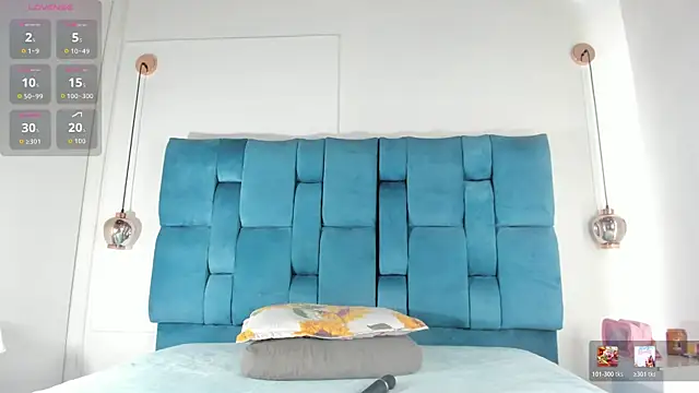 venezolana  caro online show from 07/23/26, 12:14