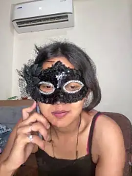 Snapshot of raavigirl chatting on 04/21/26, 09:17 raavigirl online show from 04/21/26, 09:17