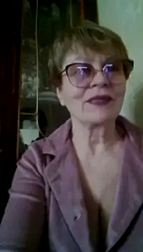 SophieBurns online show from 05/13/26, 11:51