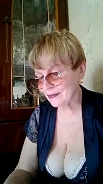 SophieBurns online show from 06/26/26, 10:41