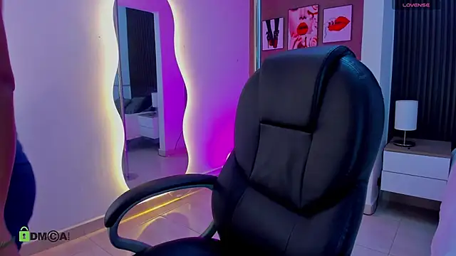 Snapshot of Dulcecooper1 chatting on 03/21/26, 07:39 Dulcecooper1 online show from 03/21/26, 07:39