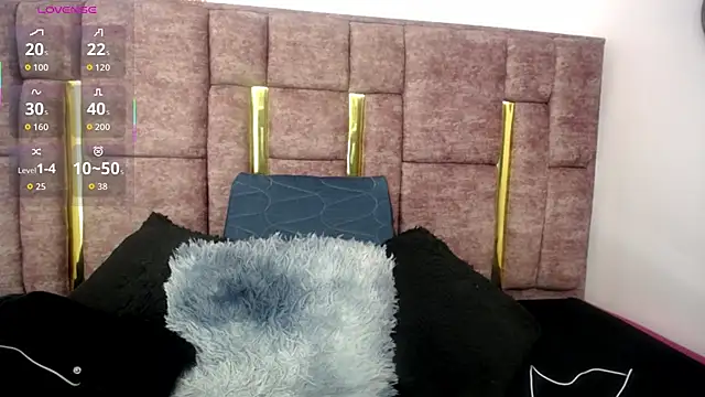Snapshot of FRANCESCA_LOVE_ chatting on 05/31/26, 05:20 FRANCESCA LOVE online show from 05/31/26, 05:20