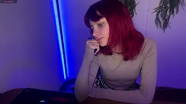 Snapshot of CassyVixen chatting on 03/05/26, 04:25 CassyVixen online show from 03/05/26, 04:25