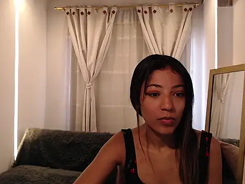 Snapshot of Scarleet_miaa chatting on 04/15/26, 07:10 Scarleet miaa online show from 04/15/26, 07:10