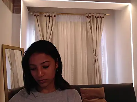 Snapshot of Scarleet_miaa chatting on 06/05/26, 07:30 Scarleet miaa online show from 06/05/26, 07:30