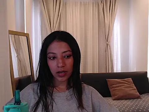 Snapshot of Scarleet_miaa chatting on 06/11/26, 07:23 Scarleet miaa online show from 06/11/26, 07:23