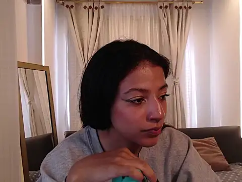 Snapshot of Scarleet_miaa chatting on 06/12/26, 07:24 Scarleet miaa online show from 06/12/26, 07:24
