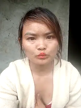 Snapshot of Luminana chatting on 04/29/26, 06:17 Luminana online show from 04/29/26, 06:17