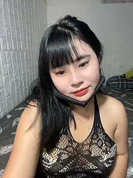 Snapshot of Lewd_couple chatting on 04/23/26, 12:29 Lewd couple online show from 04/23/26, 12:29