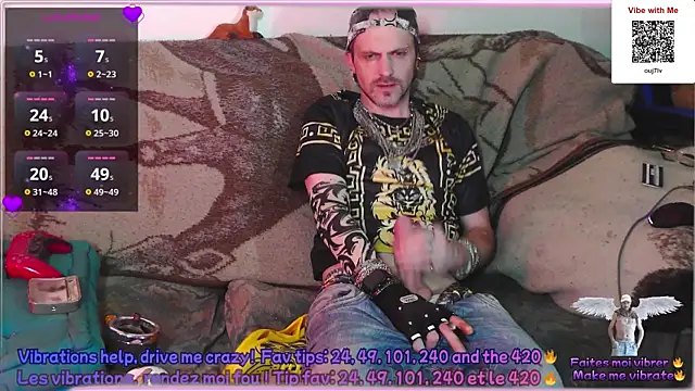 Snapshot of SwatRocShy chatting on 04/18/26, 06:23 SwatRocShy online show from 04/18/26, 06:23