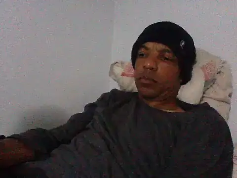Snapshot of lavelle26 chatting on 02/14/26, 07:21 lavelle26 online show from 02/14/26, 07:21