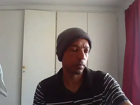 Snapshot of lavelle26 chatting on 04/12/26, 01:16 lavelle26 online show from 04/12/26, 01:16