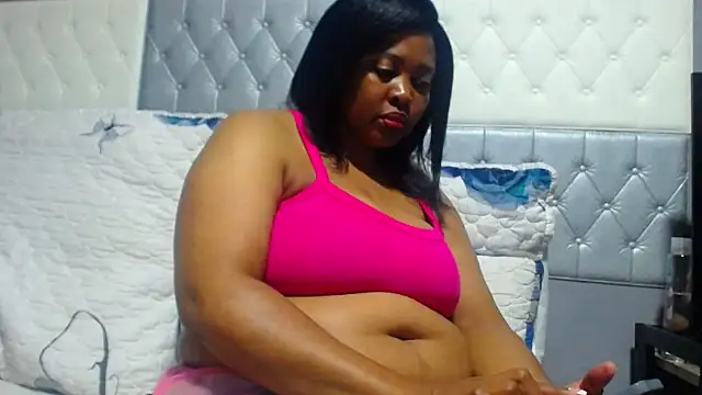 Snapshot of SEXYBUSTYEBONYXX chatting on 05/23/26, 02:06 SEXYBUSTYEBONYXX online show from 05/23/26, 02:06