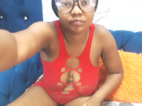 Snapshot of CrystalMelaninXX chatting on 03/08/26, 05:33 CrystalMelaninXX online show from 03/08/26, 05:33