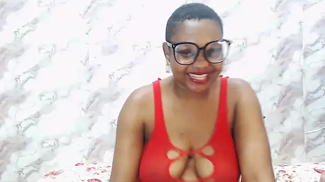 Snapshot of CrystalMelaninXX chatting on 04/07/26, 08:20 CrystalMelaninXX online show from 04/07/26, 08:20