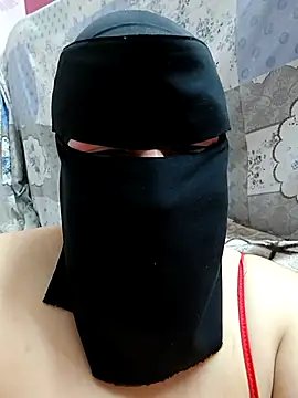 Snapshot of Warda_Egy chatting on 05/05/26, 08:39 Warda Egy online show from 05/05/26, 08:39