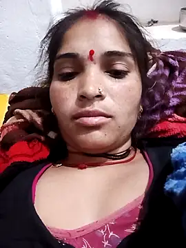 Snapshot of Komal4050 chatting on 02/14/26, 12:18 Komal4050 online show from 02/14/26, 12:18
