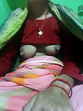 Snapshot of Komal4050 chatting on 02/20/26, 01:46 Komal4050 online show from 02/20/26, 01:46