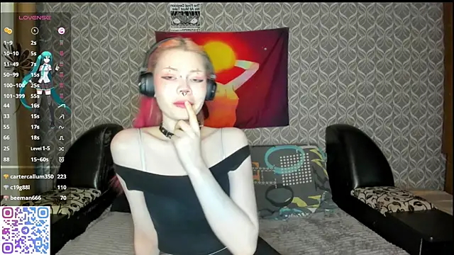 Snapshot of Veldenga chatting on 04/15/26, 07:58 Veldenga online show from 04/15/26, 07:58
