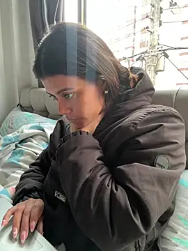 RachelWeisz  online show from 06/14/26, 12:51