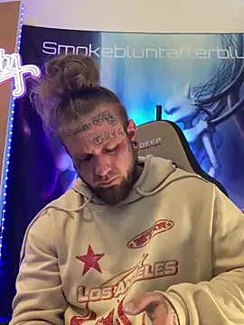 Snapshot of Smokebluntafterblunt chatting on 03/20/26, 04:12 Smokebluntafterblunt online show from 03/20/26, 04:12