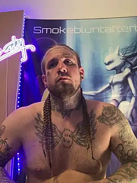 Snapshot of Smokebluntafterblunt chatting on 04/13/26, 12:05 Smokebluntafterblunt online show from 04/13/26, 12:05