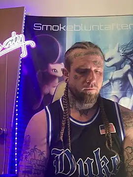 Snapshot of Smokebluntafterblunt chatting on 04/14/26, 11:38 Smokebluntafterblunt online show from 04/14/26, 11:38