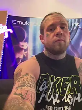 Snapshot of Smokebluntafterblunt chatting on 04/15/26, 12:01 Smokebluntafterblunt online show from 04/15/26, 12:01