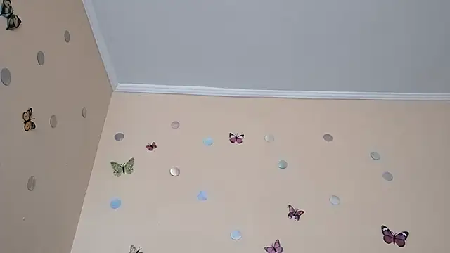 LanitaHemple online show from 06/11/26, 07:17