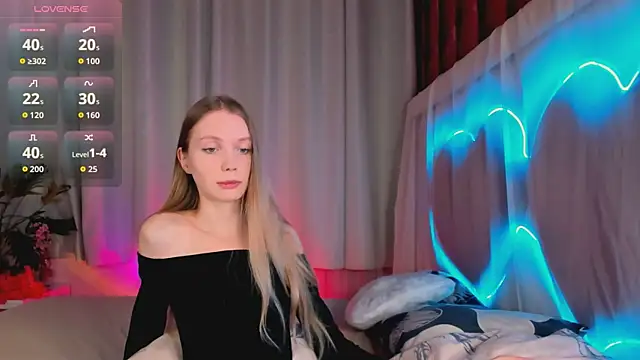 Snapshot of lada2k4 chatting on 03/17/26, 05:44 lada2k4 online show from 03/17/26, 05:44