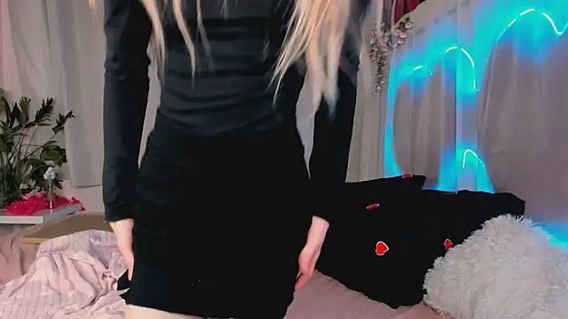 Snapshot of lada2k4 chatting on 06/04/26, 05:13 lada2k4 online show from 06/04/26, 05:13