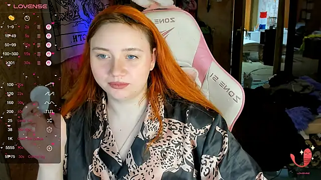 Snapshot of shamy_lily chatting on 03/13/26, 06:58 shamy lily online show from 03/13/26, 06:58