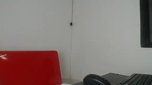 Snapshot of valeryskinnyvagi chatting on 03/19/26, 12:47 valeryskinnyvagi online show from 03/19/26, 12:47