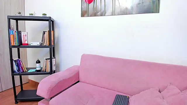 Snapshot of Kitty_f00x chatting on 06/11/26, 07:23 Kitty f00x online show from 06/11/26, 07:23
