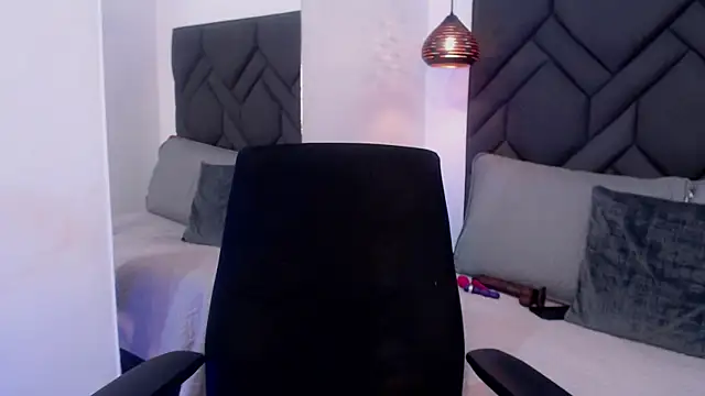 Snapshot of Cataleya_marinn chatting on 04/04/26, 10:18 Cataleya marinn online show from 04/04/26, 10:18