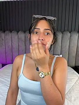 Snapshot of Nanda_vixen_ chatting on 03/30/26, 03:07 Nanda vixen online show from 03/30/26, 03:07
