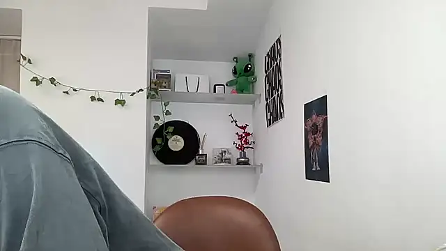 YourMilkyGuy online show from 07/01/26, 01:13