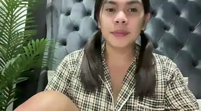 Mooree naba online show from 12/20/24, 02:08