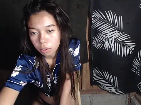 Snapshot of urgirlyflor chatting on 04/09/26, 11:37 urgirlyflor online show from 04/09/26, 11:37
