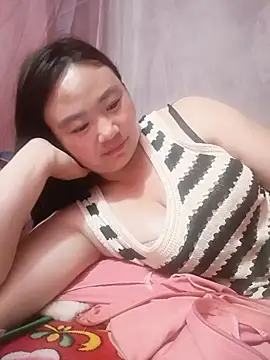 Snapshot of lisn-cute chatting on 05/21/26, 01:29 lisn-cute online show from 05/21/26, 01:29
